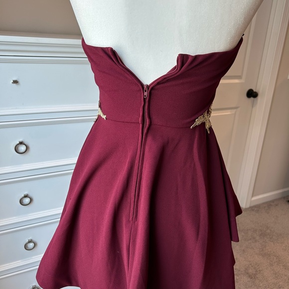 Beautiful dress, used once looks like new - Picture 5 of 5